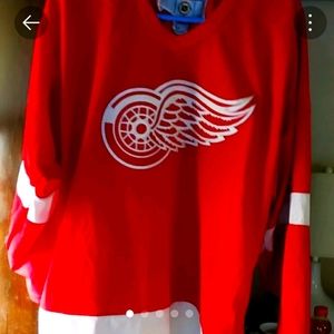 CCM VINTAGE RED WINGS HOCKEY SHIRT